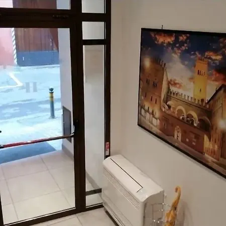 Buon Centro - - Self Check-in 3* Bologna