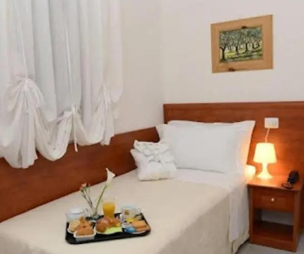 Buon Centro - - Self Check-in Hotel