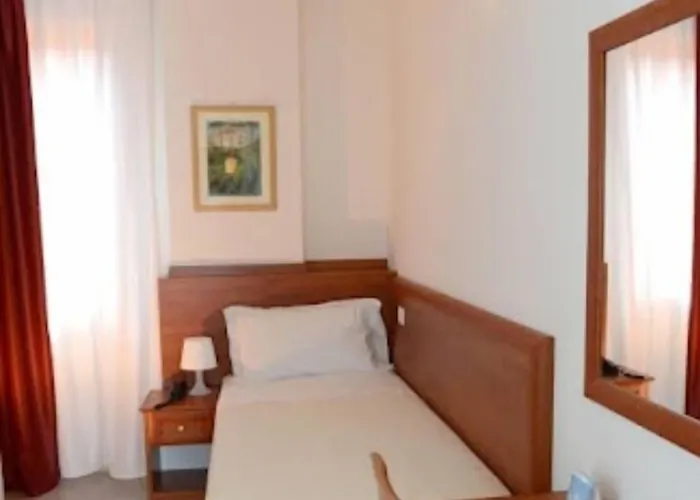 Buon Centro - - Self Check-in 3* Bolonia