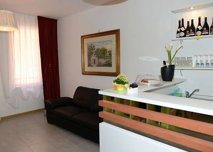 Buon Centro - - Self Check-in 3* Bologna