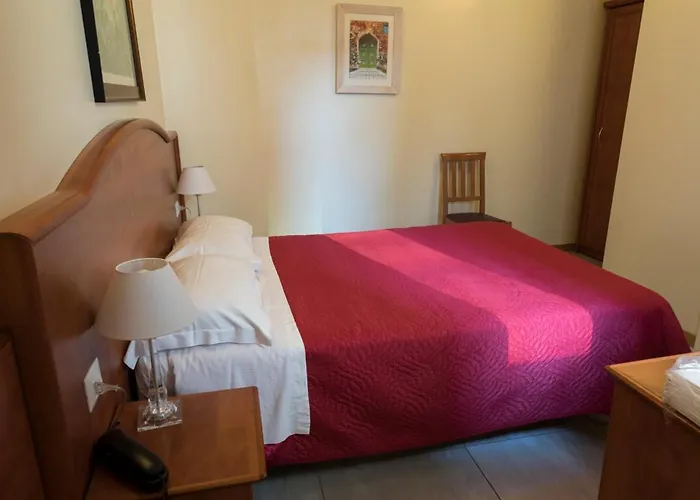 Buon Centro - - Self Check-in Hotel